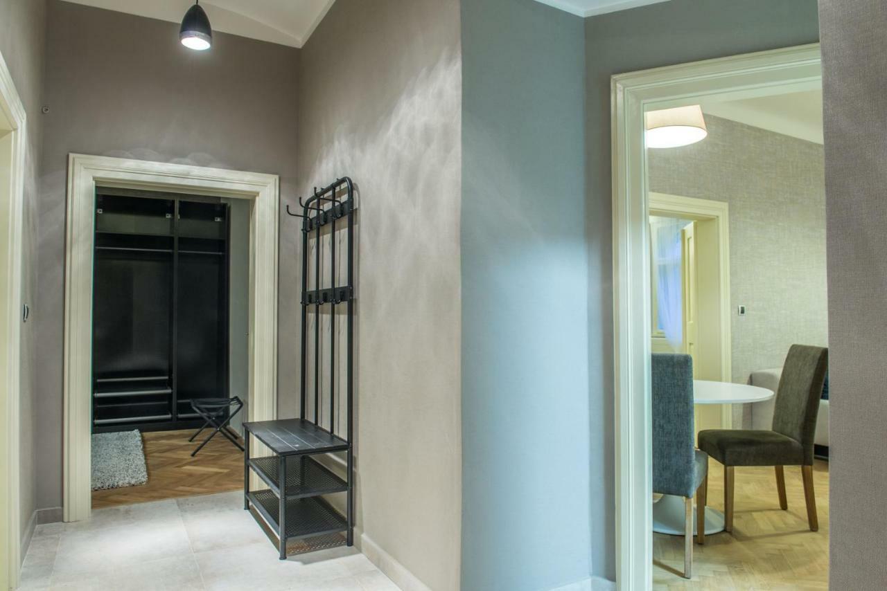 Exclusive 3 Bedroom Top-Notch Flat, Great Location Прага Экстерьер фото