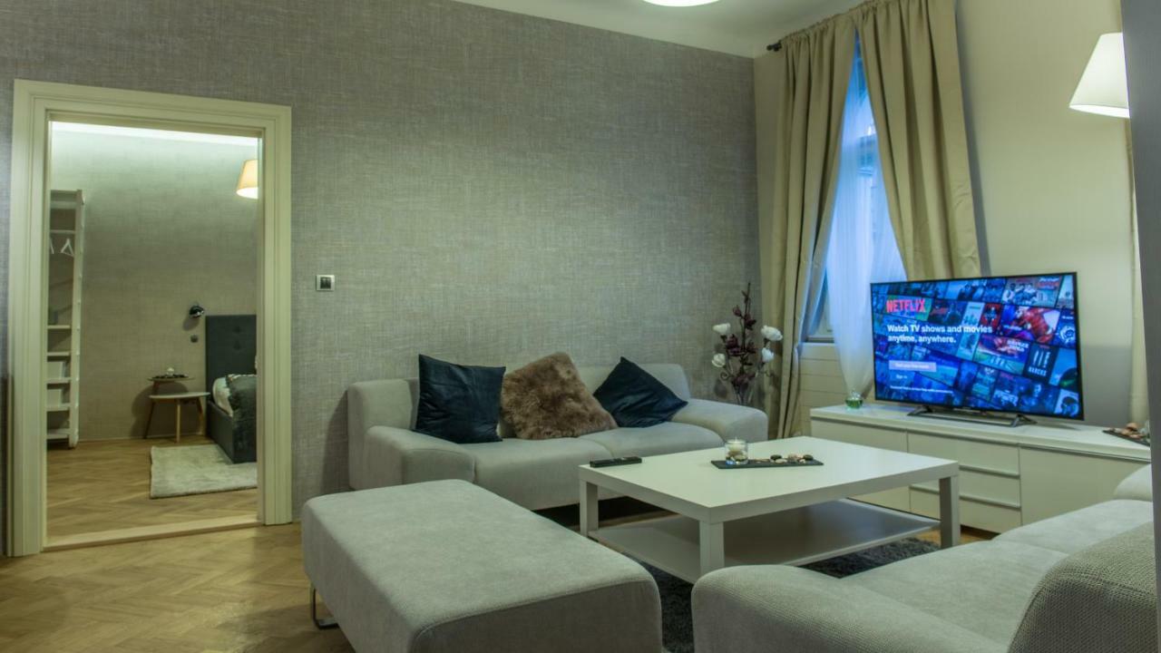 Exclusive 3 Bedroom Top-Notch Flat, Great Location Прага Экстерьер фото