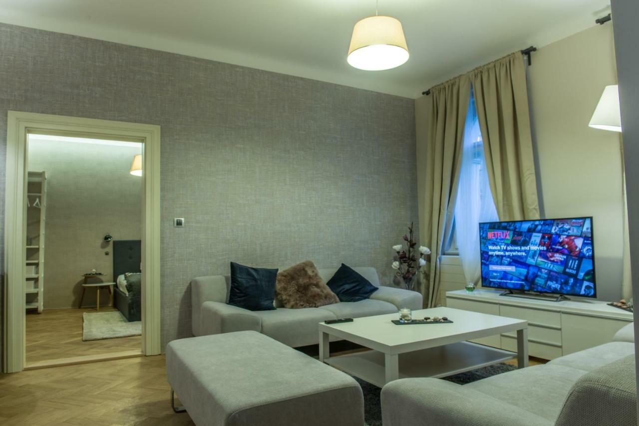 Exclusive 3 Bedroom Top-Notch Flat, Great Location Прага Экстерьер фото